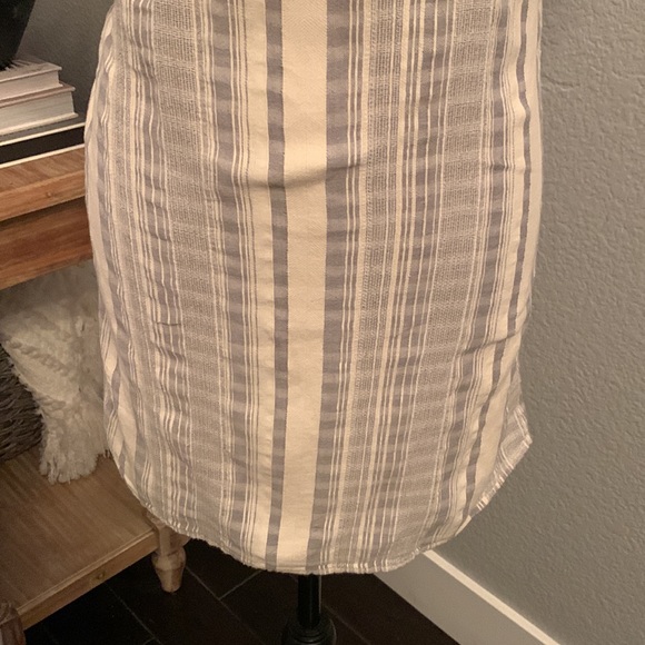 Abercrombie & Fitch Striped Gray Dress - Picture 3 of 6